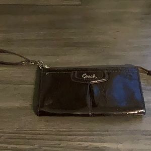 Coach wristlet- like new
